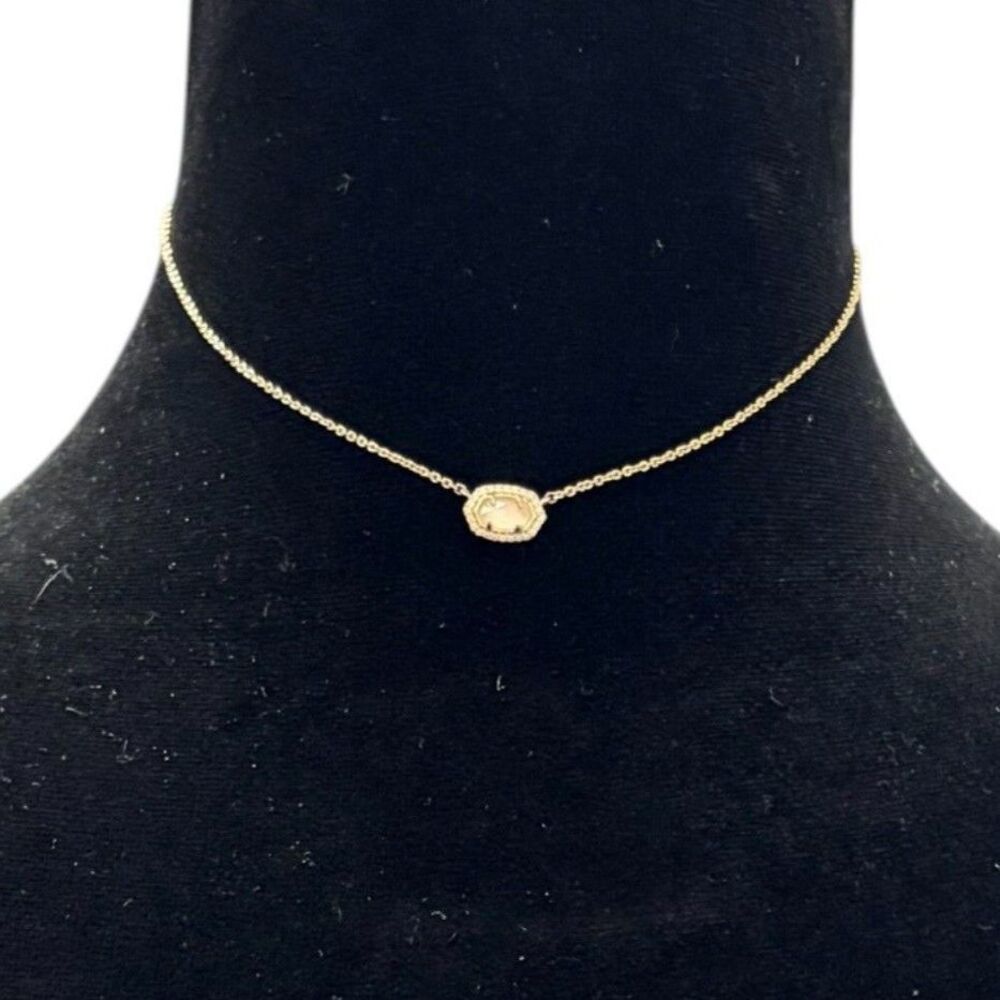 Kendra Scott Chelsea Gold Crystal Halo Pendant Necklace Ivory Mother Of Pearl